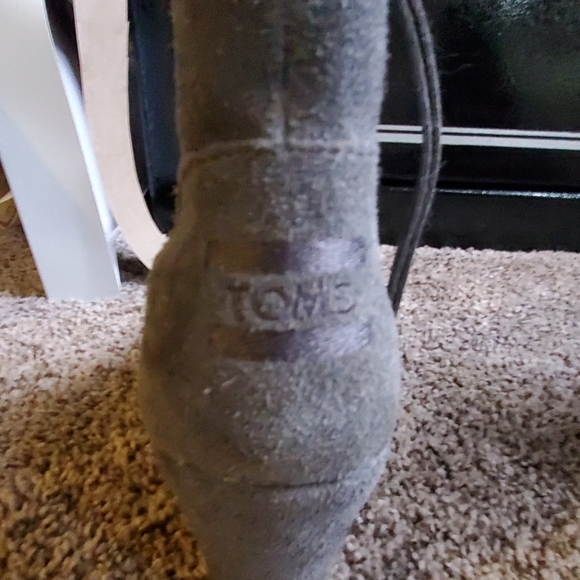 Tom's booties - Picture 2 of 4